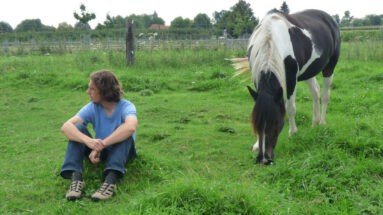 Bonding-with-horses-in-natural-way-Featured image